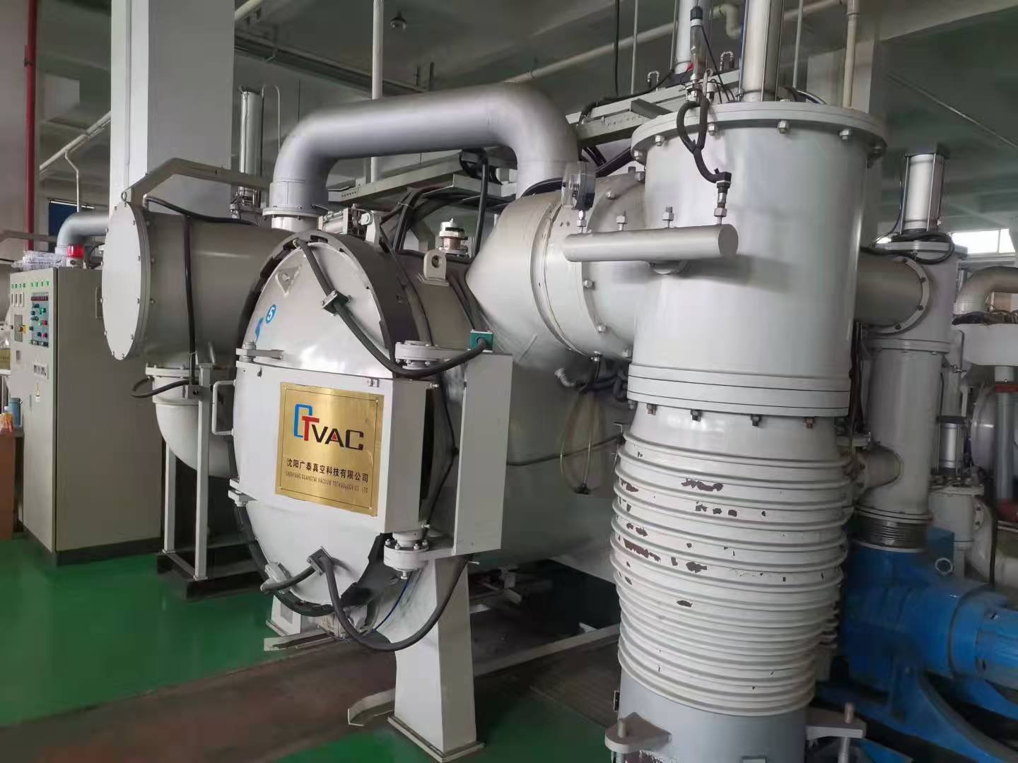 Vacuum sintering furnace used for the blank production stage