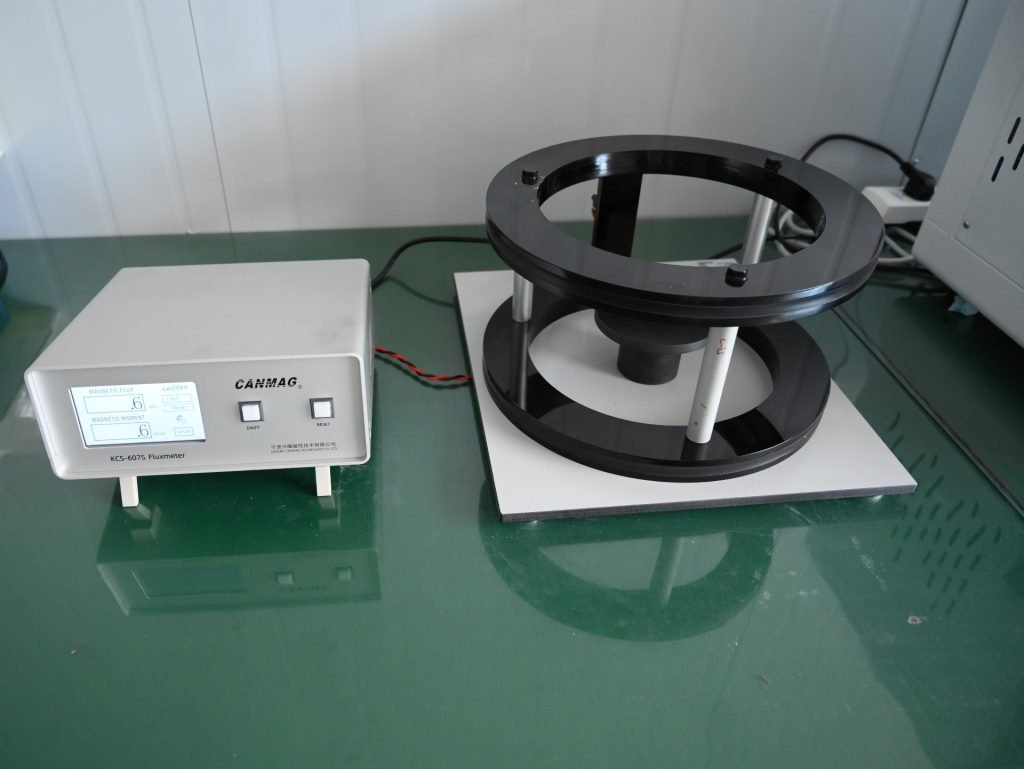 Magnetic flux meter used for batch testing neodymium magnets